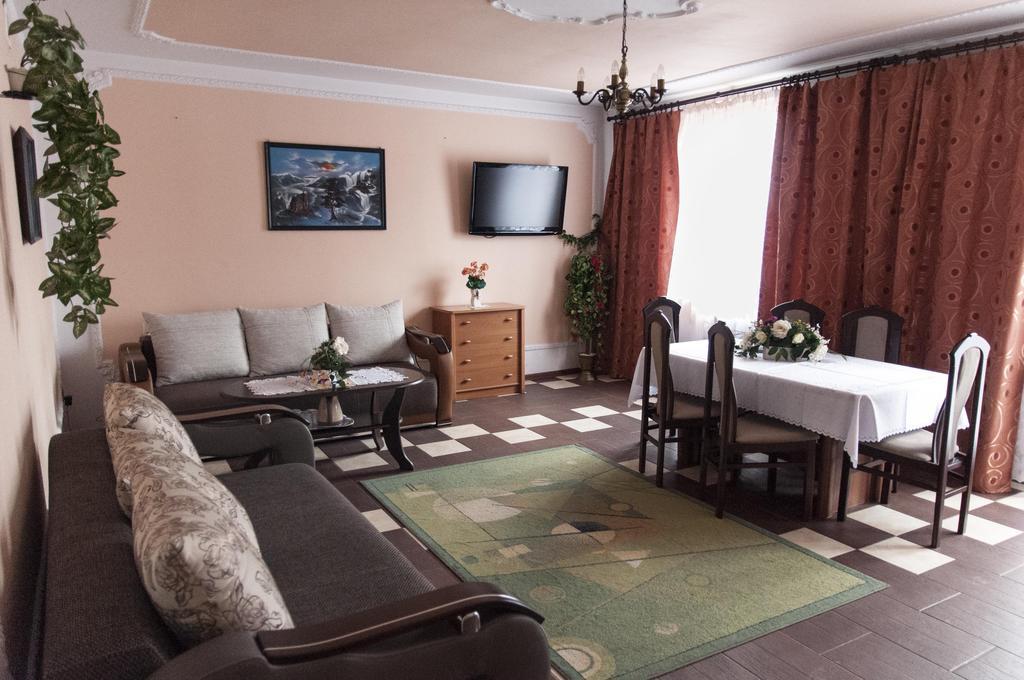 Uslugi Hotelarskie Las Vegas เมียดซิเจส พอดลาสกี ห้อง รูปภาพ