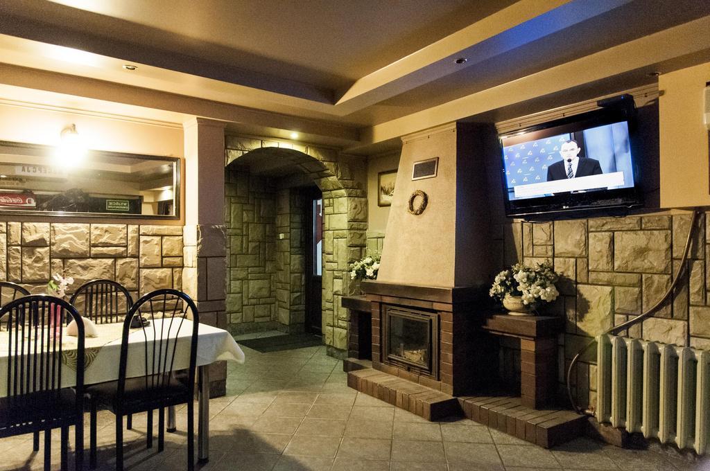 Uslugi Hotelarskie Las Vegas เมียดซิเจส พอดลาสกี ภายนอก รูปภาพ